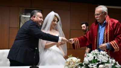 Başkan Gökhan  22 Yılda 553 Kişinin Nikahını Kıydı