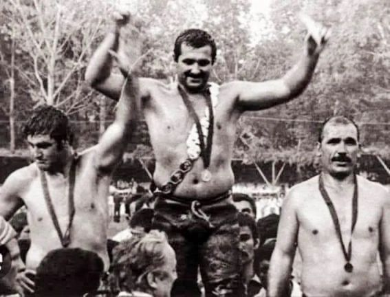Kırkpınar Başpehlivanı Sabri Acar hayatını kaybetti