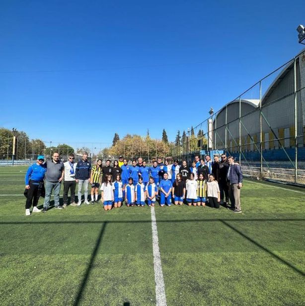 Bigaspor Kız Futbol Takımı Çalışmalara Başladı