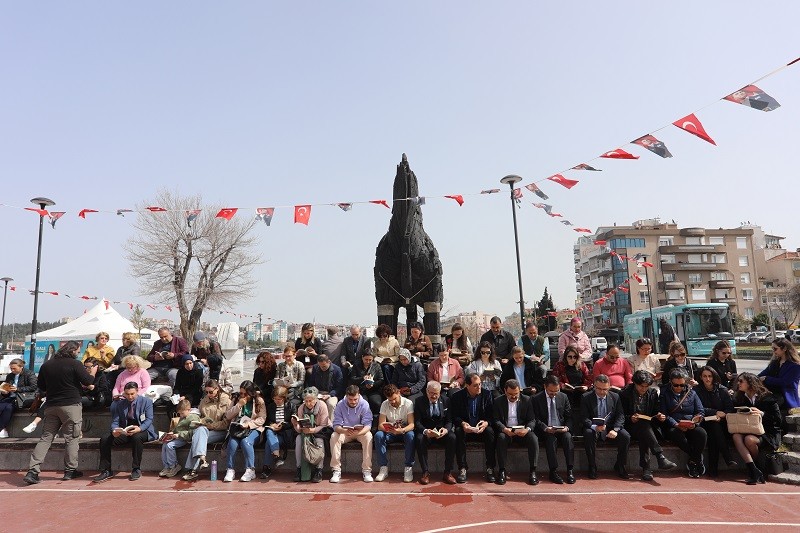 Çanakkale'de Türkiye Okuyor Çanakkale Okuyor etkinliği düzenlendi