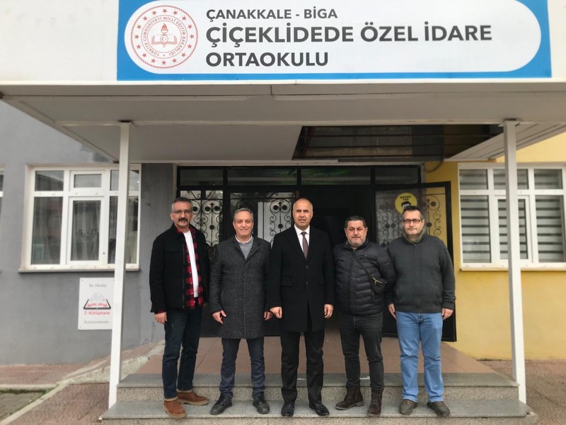 Biga İlçe Milli Eğitim Müdürü Erkan Bilen okulları ziyaret etti