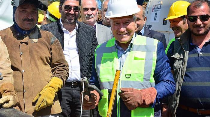 DOĞAL GAZ’a İlk Kaynak Başkan Yılmaz’dan