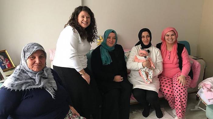 FERİDE ERDOĞAN’DAN HOŞ GELDİN BEBEK ZİYARETİ
