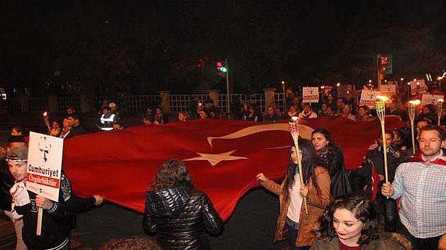 Çanakkale'de Fener Alayı...