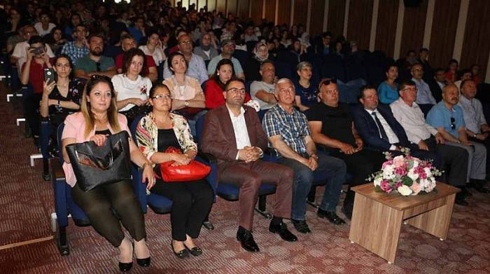 LİSELER ARASI MÜNAZARA YARIŞMASI YAPILDI