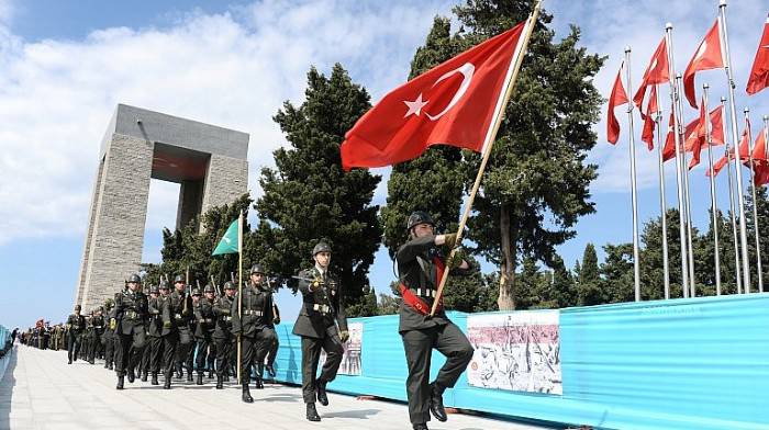 Çanakkale kara muharebelerinin 102. yıldönümü kutlanıyor 