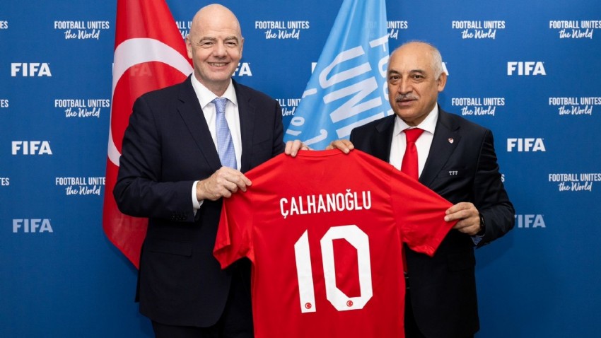 TFF Başkanı Büyükekşi'den FIFA Başkanı Infantino'ya ziyaret  