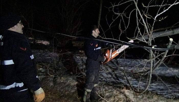 Lodos yıktı, geçti