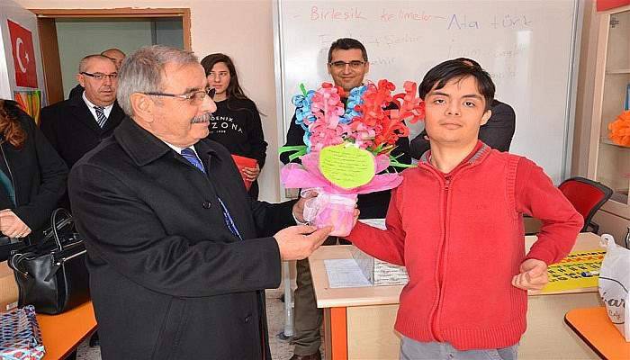 Başkan Özacar’ın “Engelliler Günü” Ziyaretleri