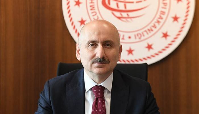 Bakan Karaismailoğlu: 'İnsan sağlığı ön planda tutularak gemilerde yolcu taşımacılığını başlatıyoruz'