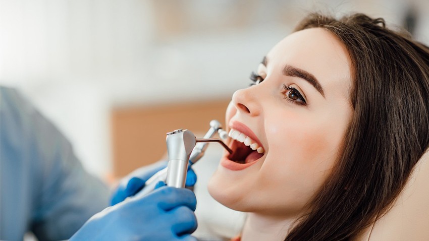 Diş Taşı Temizliği Nedir Nasıl Yapılır?