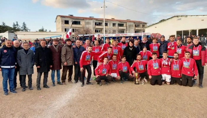 Köyler Arası Futbol Turnuvasının Kazanan Kumkalespor Oldu