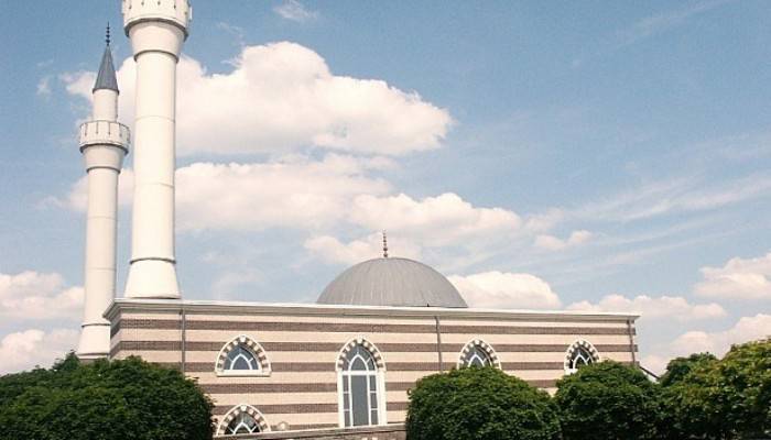  FETÖ’nün fitnesi Belçika’da camileri hedef haline getirdi