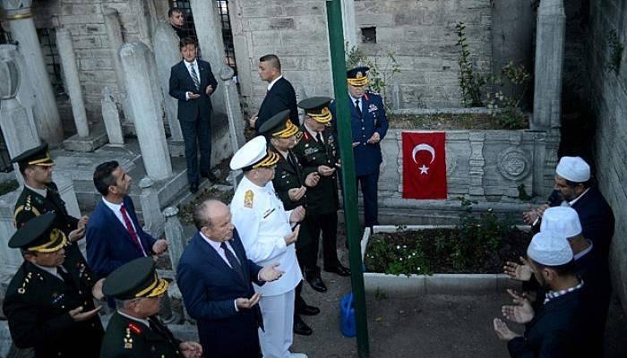 Orgeneral Akar’dan anlamlı ziyaret