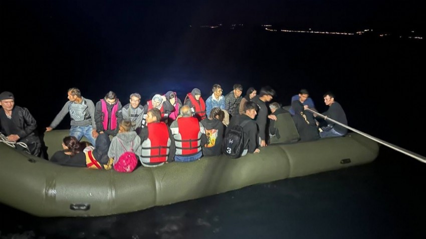 Onlar Ölüme Terk Ediyor, Türk Sahil Güvenliği Kurtarıyor