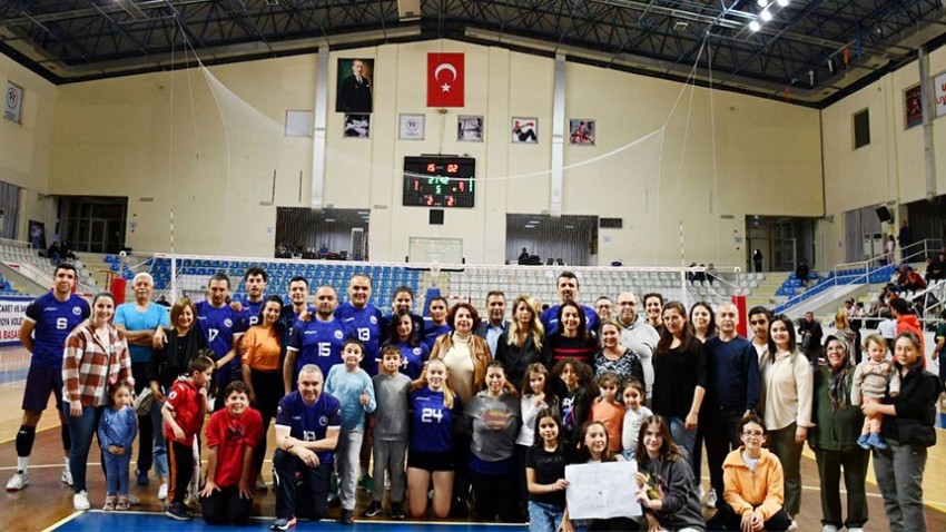 Cihan Turan Kurumlar Arası Karma Voleybol Turnuvası tamamlandı