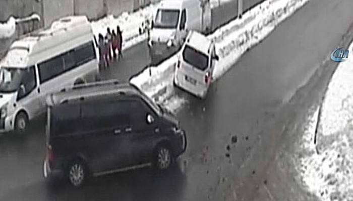  Trafik kazası mobese kameralarında