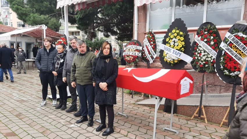 Çanakkale Siyasetinin Değerli İsmi İlker Genlik, Son Yolculuğuna Uğurlandı (VİDEO)