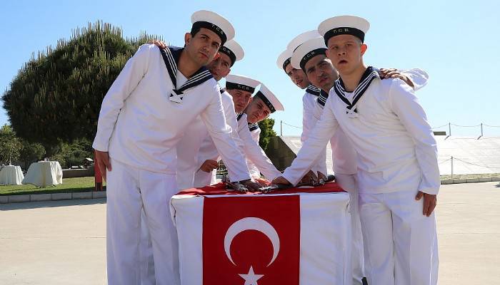 Çanakkale'de engelli gençler çakı gibi asker oldu (VİDEO)