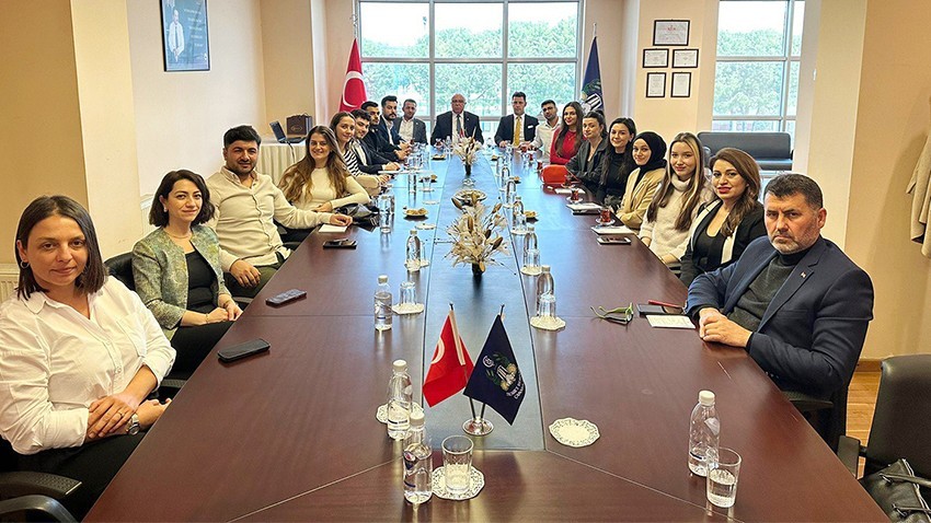 Borsa Başkanı Abdullah Deniz, Çanakkale Genç Ziraat Mühendisleri Platformu Üyeleri İle Bir Araya Geldi