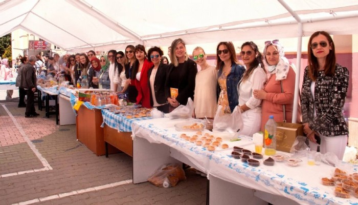 Hüseyin Akif Terzioğlu İlkokulu’nda kermes düzenledi