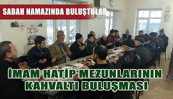  İmam Hatip mezunları sabah namazında buluştu