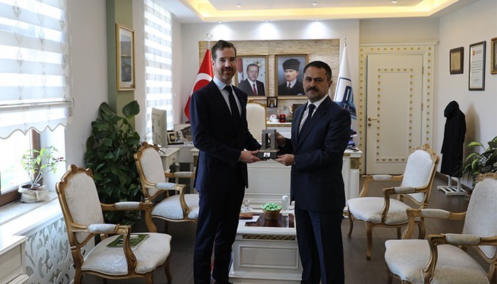 Avustralya Çanakkale Konsolosu, Vali Aktaş’ı ziyaret etti