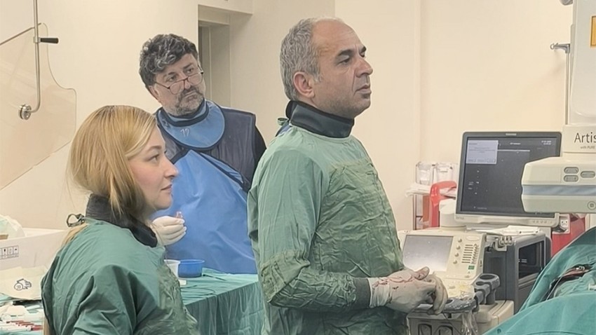 Tiroit Nodüllerinde Cerrahiye Alternatif Tedavi Yöntemi: Mikrodalga Ablasyon