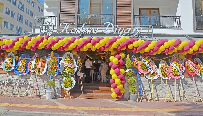 Kahve Diyarı Açıldı