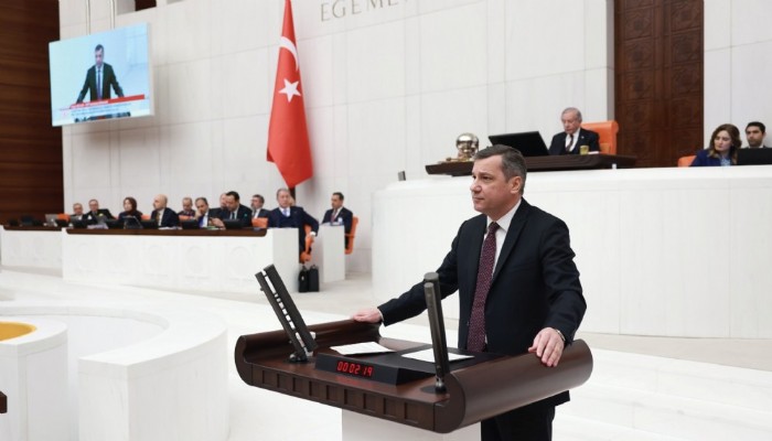 CHP Milletvekili Ceylan’dan Milli Savunma Bakanına ‘Partizanlık’ Eleştirisi!         