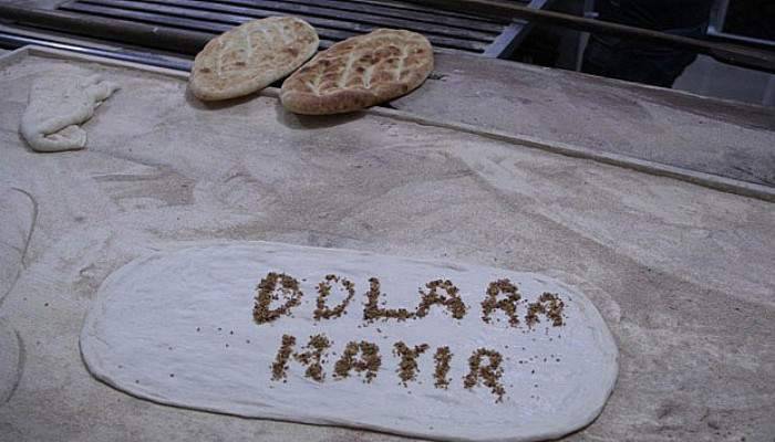 Çemişgezek esnafı hamurunu ‘TL’ için yoğurdu
