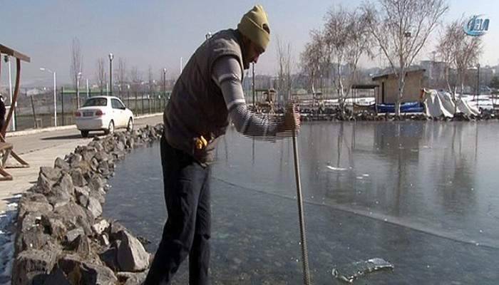 Erzurumluların soğukla imtihanı... Göller, dereler buz tuttu