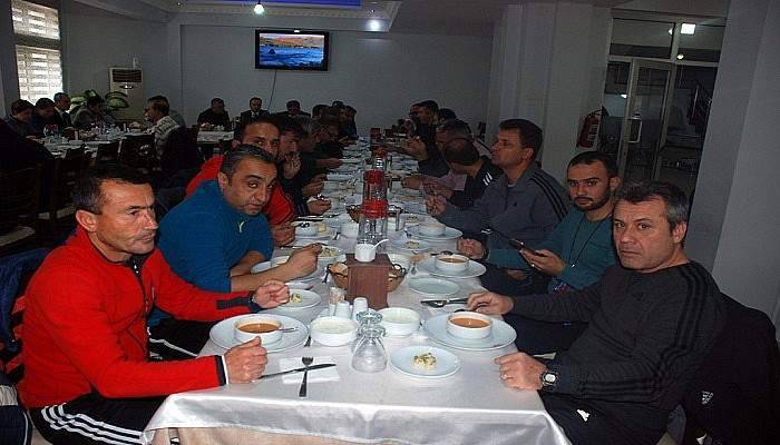 Beden eğitimi öğretmenleri Bayramiç'te toplandı