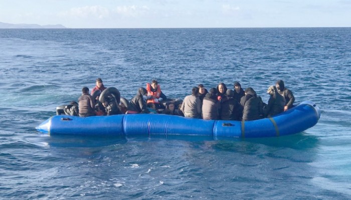 Sahil Güvenlik 2022 Yılında Yunanistan’ın Ölüme Terk Ettiği 2 Bin 225 Kaçak Göçmeni Kurtardı