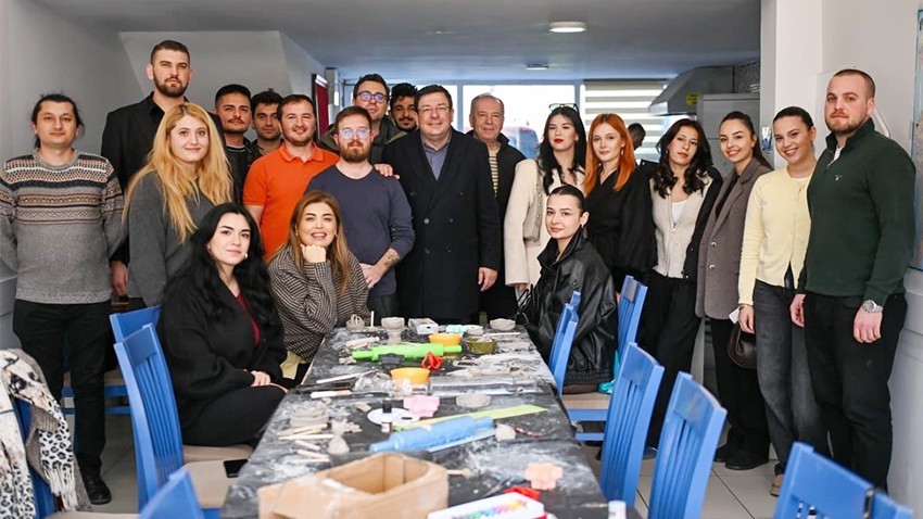 CHP Çanakkale Gençlik Kollarından Seramik Atölyesi Etkinliği