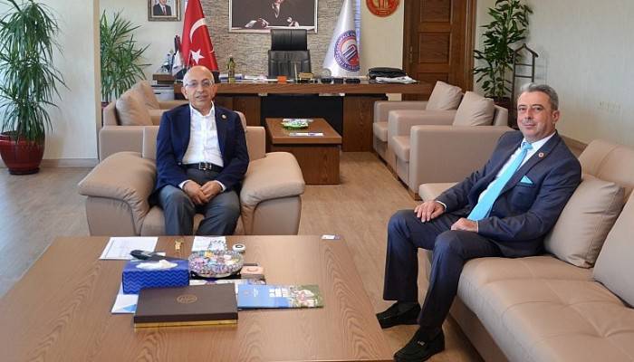 İl Genel Meclis Başkanı Sadık Göğüsgeren’den, Rektör Prof. Dr. Sedat Murat’a Ziyaret