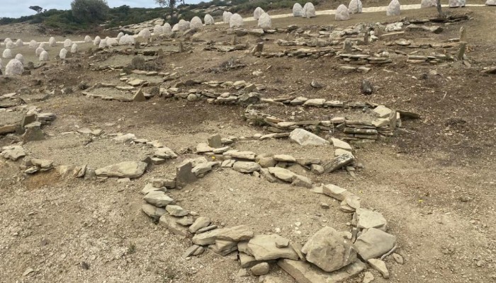 Tarihi Yarımada’da Çanakkale Savaşları’ndan kalma Projektör Tepe Şehitliği bulundu