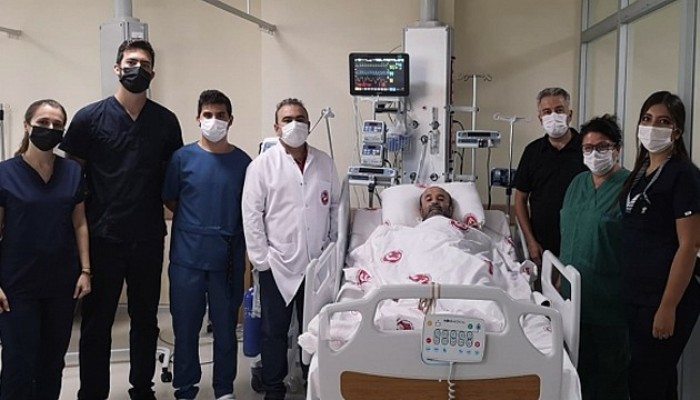 Yedi Kalp Damarına Koroner By-Pass Ameliyatı Yapıldı