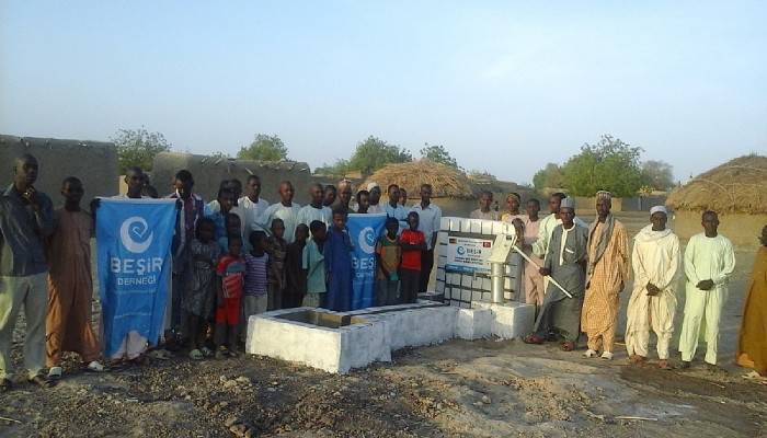  Çanakkale Ensar Vakfı Şubesi Afrika'da su kuyusu açtı