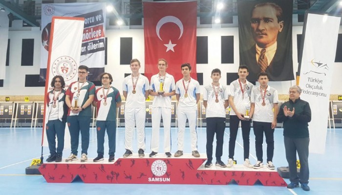Gelibolulu Öğrenciler 2023 Okçuluk Federasyon Kupası'nda Türkiye Şampiyonu Oldu