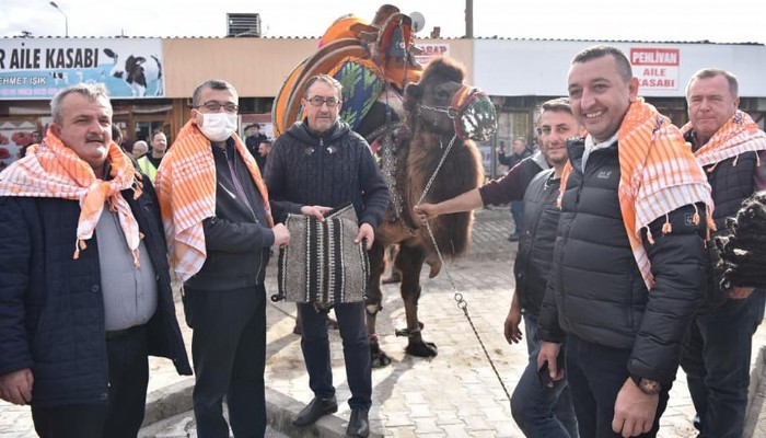 Develere Törenle Havut Giydirildi