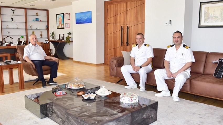 Çanakkale Deniz Hava Üs Komutanı Dz. Alb. Öztekin'den Başkan Gökhan'a ziyaret