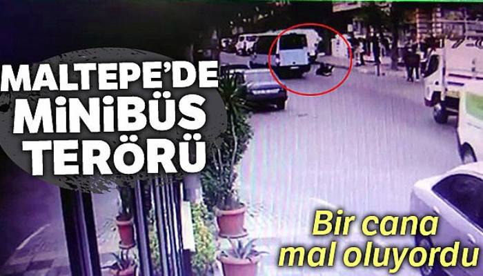 Genç kız kapısı açık minibüsten böyle düştü