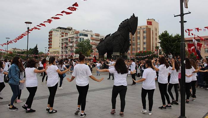 Çanakkale’de Atabarı oyunu sahnelendi