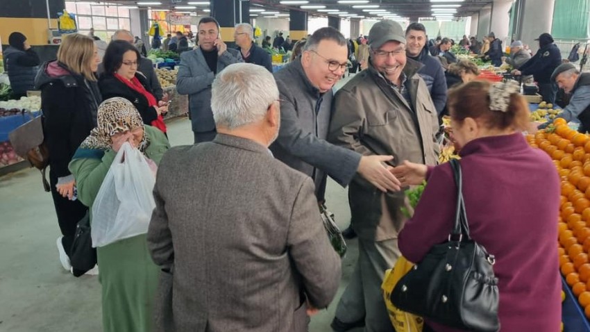 Kepez Belediye Başkanı Birol Arslan, Pazar Ziyaretiyle Halkın Sorunlarına Kulak Verdi