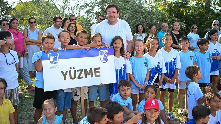 Yaz Spor Okullarının Kapanış Şenliği ve Belge Töreni Gerçekleşti