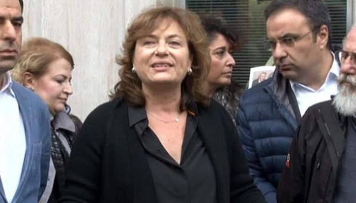 Can Dündar’ın eşine yurt dışı şoku