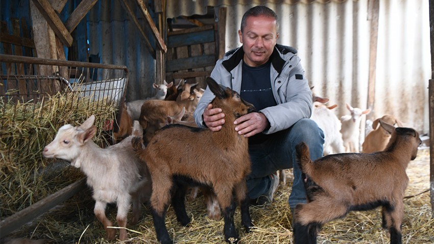 Emeklilikte Başlayan Keçi Serüveni Gelir Kapısına Dönüştü