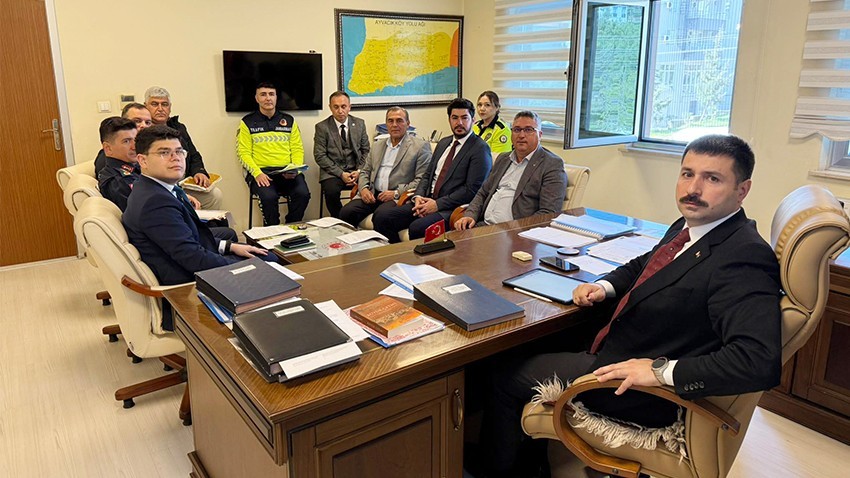 Ayvacık’ta Trafik Güvenliği Masaya Yatırıldı