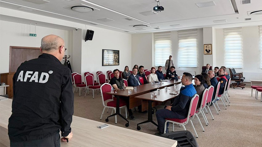 Eceabat’ta Afet Hazırlıkları Masaya Yatırıldı